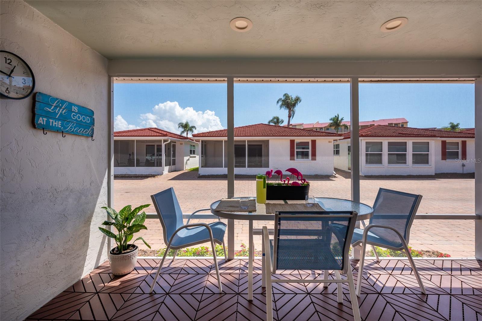 CASA BLANCA VILLAS - Residential