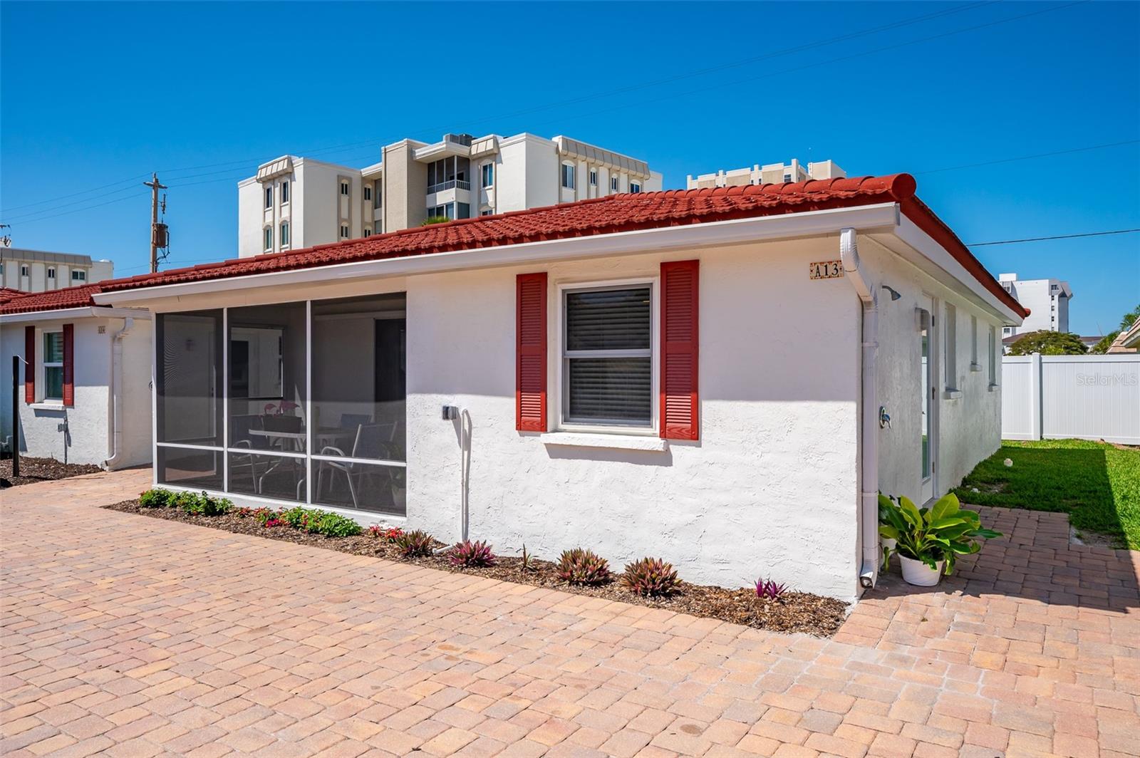 CASA BLANCA VILLAS - Residential