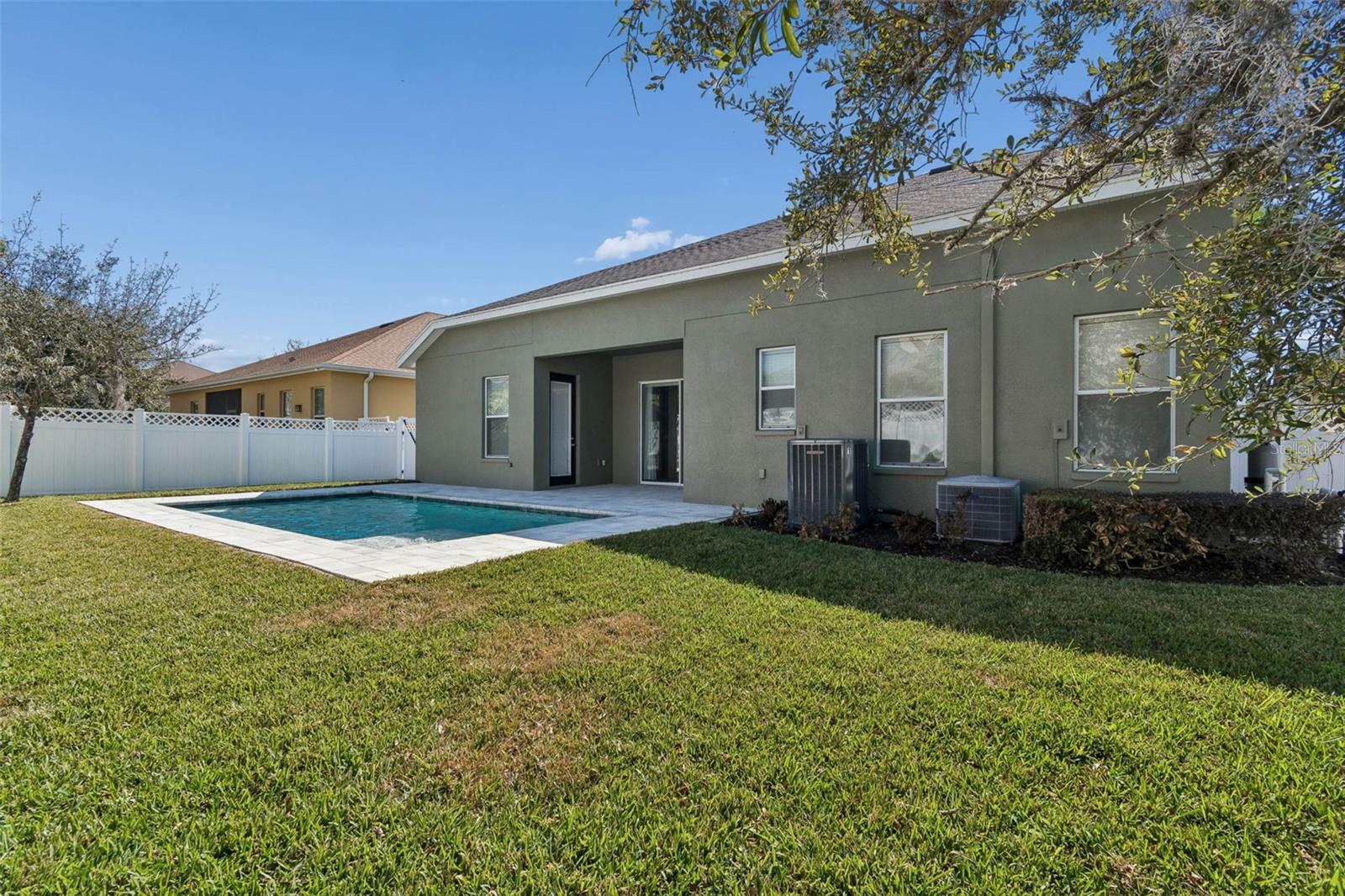 WATERGRASS - Residential