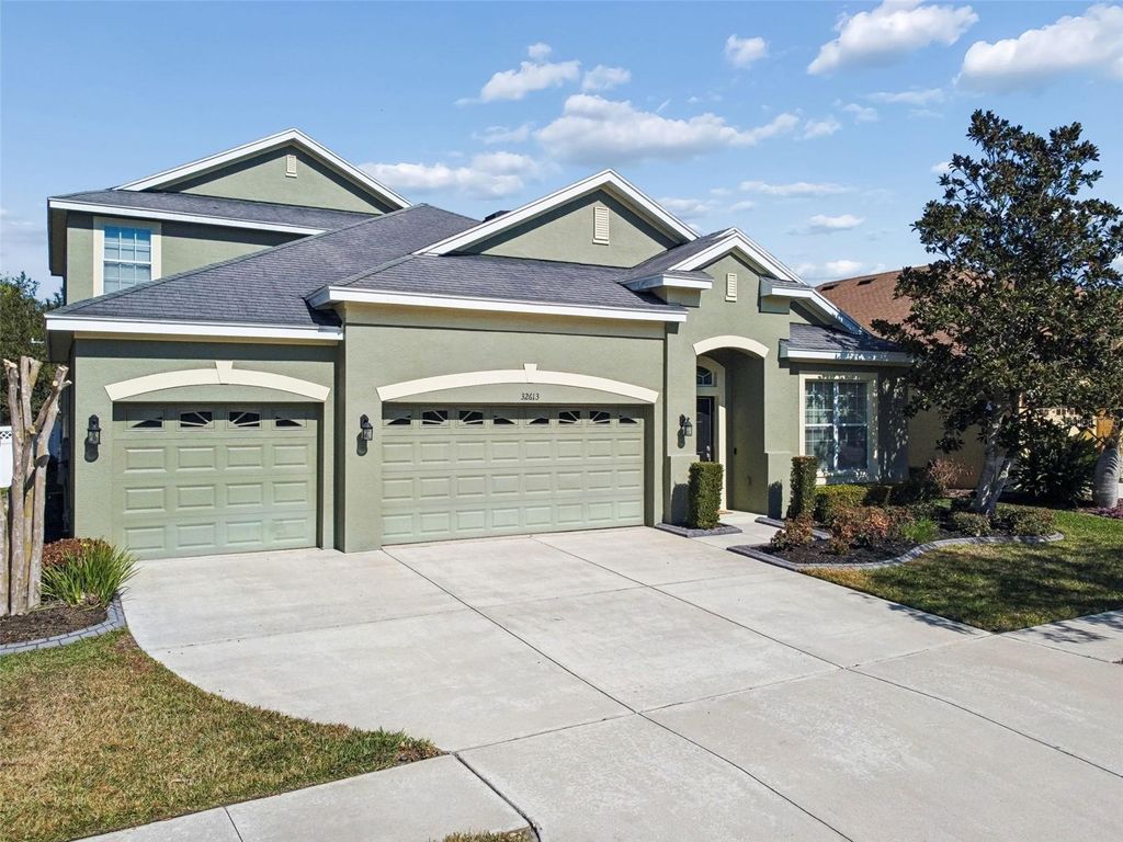 Photo of 32613 Summerglade Drive, Wesley Chapel, FL 33545 (MLS # TB8476423)