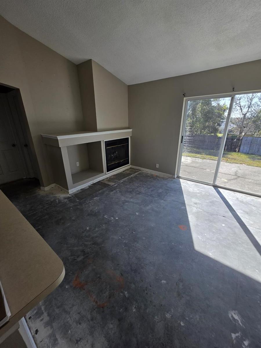 SPRING HILL UNIT 20 - Residential