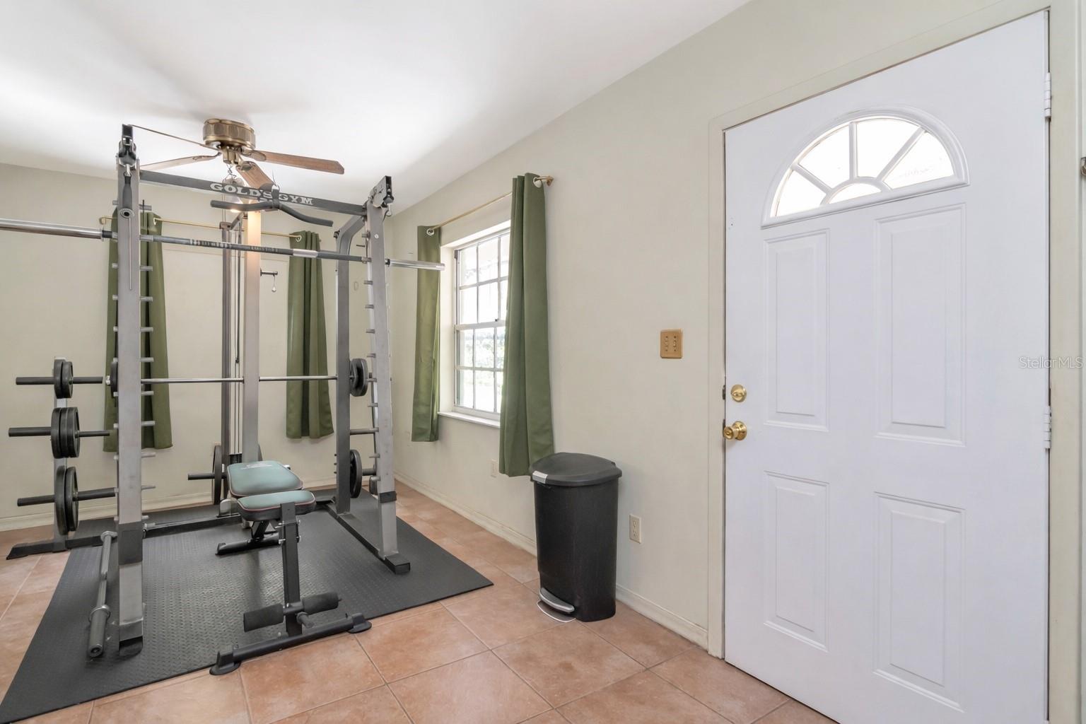 RIVERSIDE NORTH - Residential