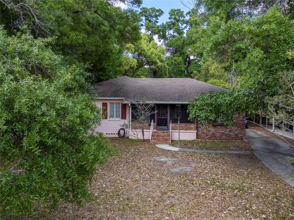 Photo of Tampa, FL 33603 (MLS # TB8493025)