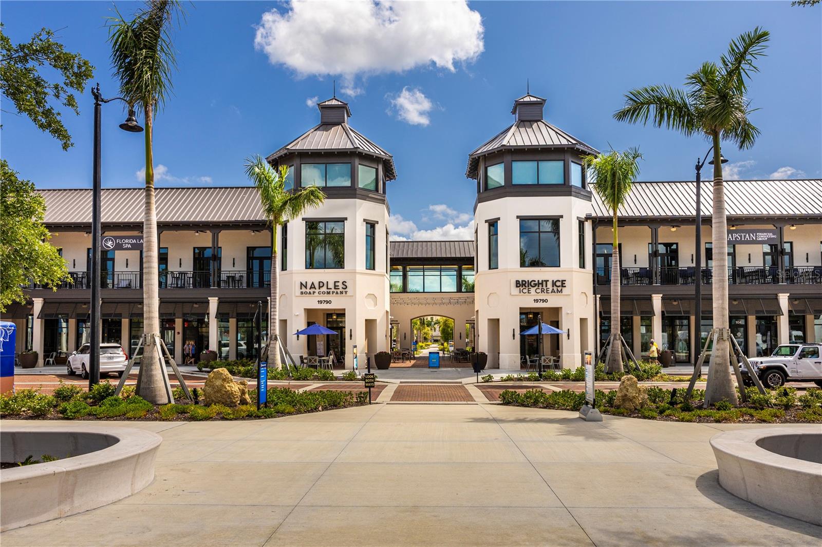 WELLEN PARK GOLF & COUNTRY CLUB - Residential Lease