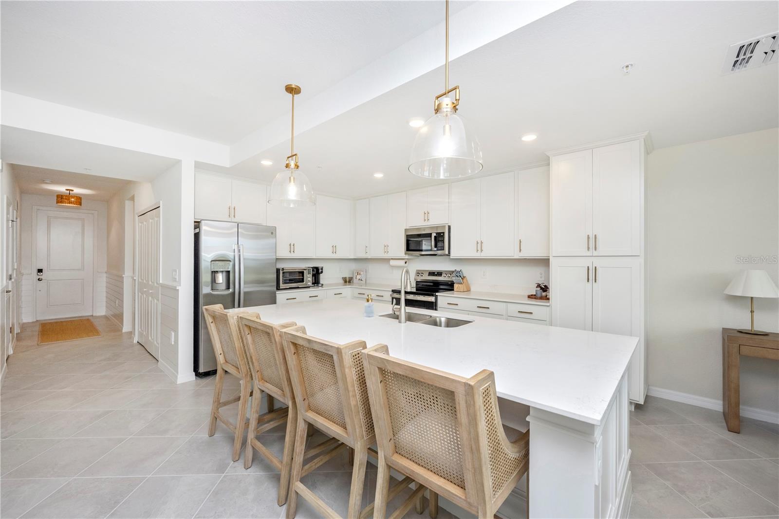 WELLEN PARK GOLF & COUNTRY CLUB - Residential Lease