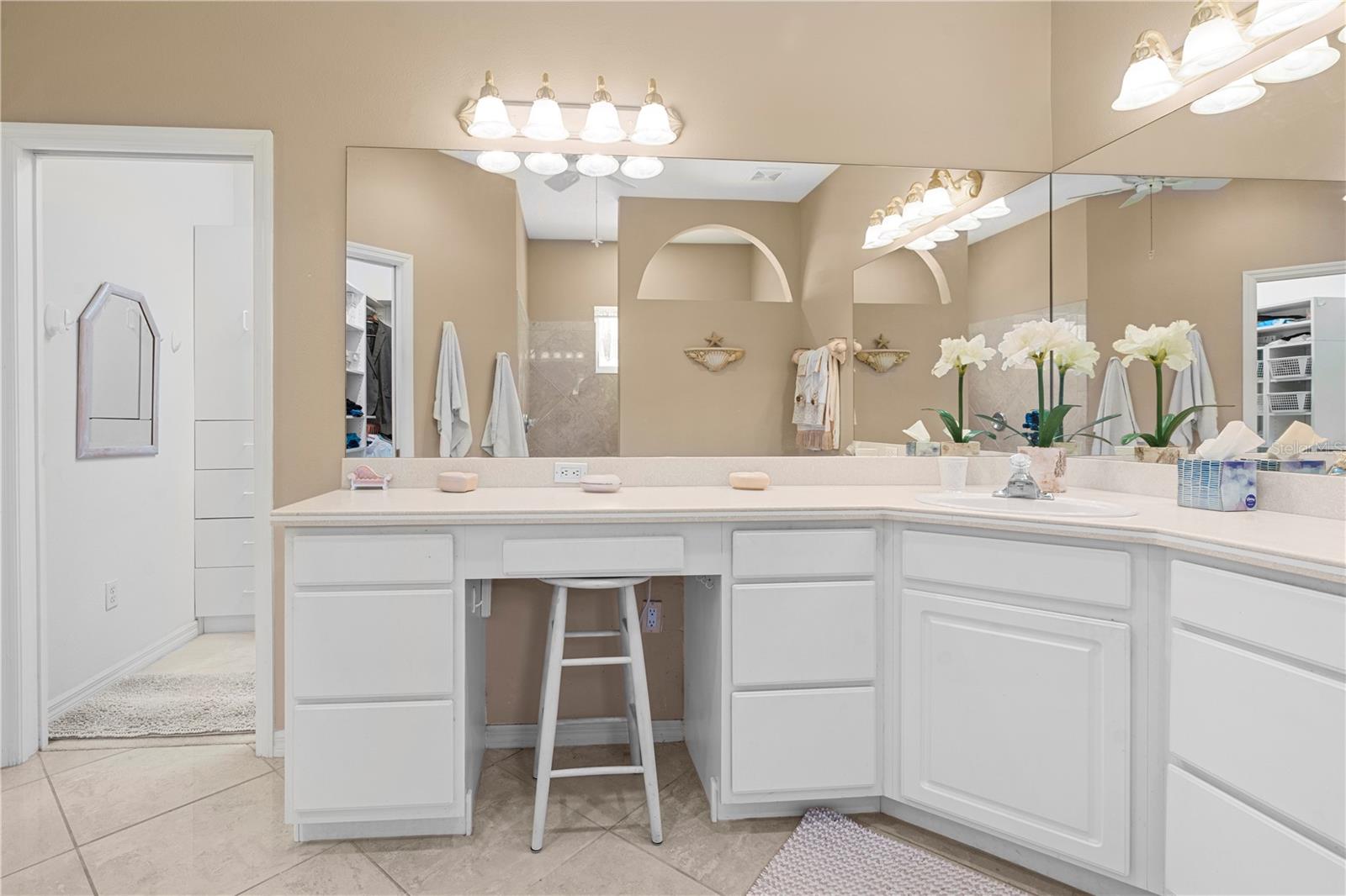 RIVER HILLS COUNTRY CLUB PARCE - Residential