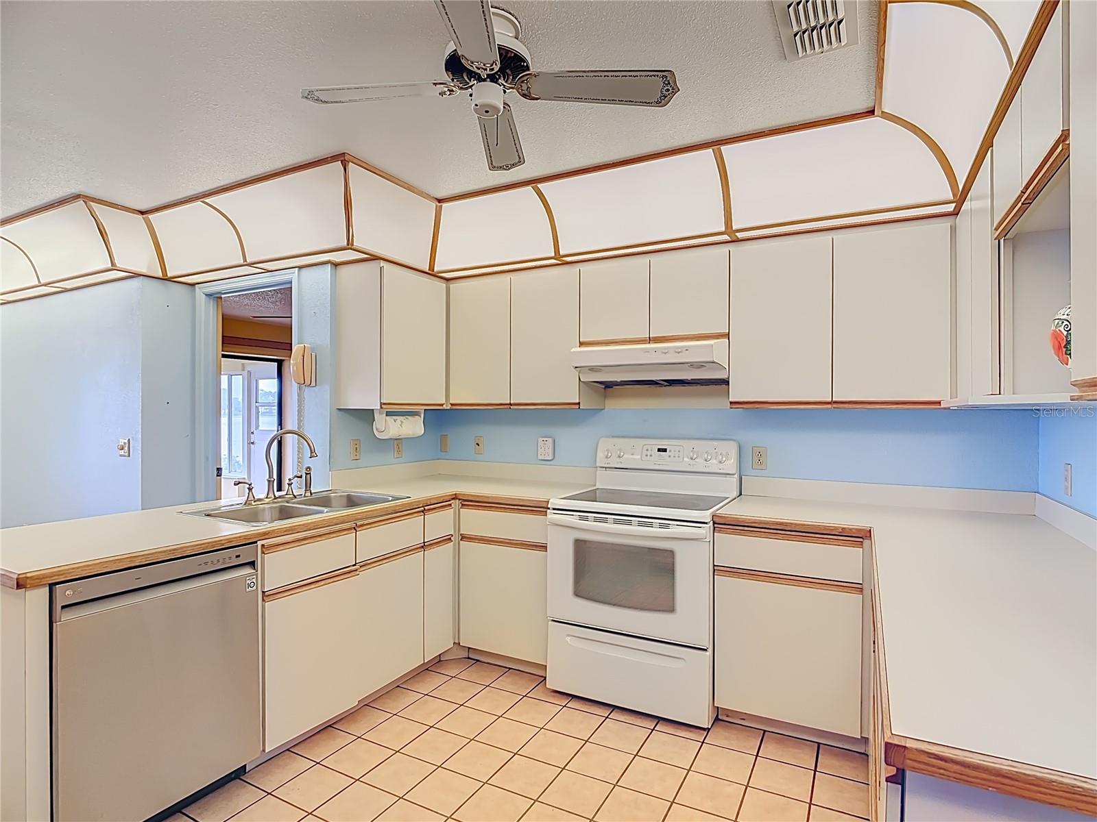 HARTRIDGE HILLS - Residential