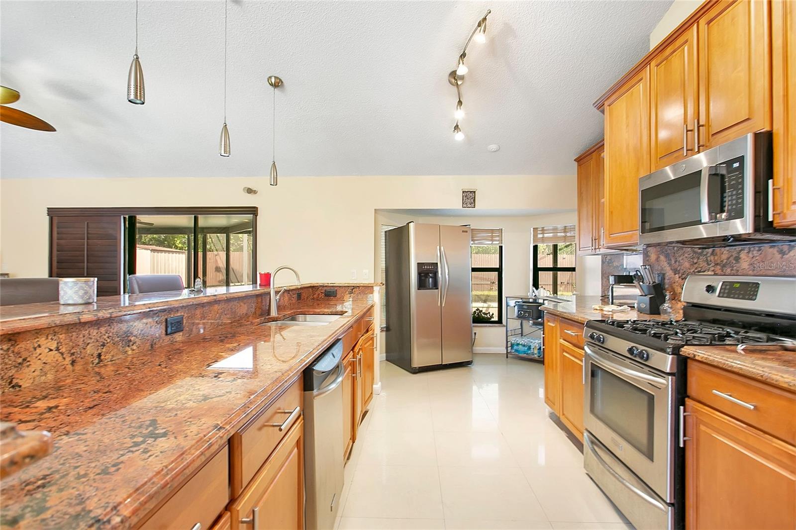 WINDSONG ESTATES - Residential