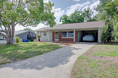 Photo of 720 Crestview Drive, Orange City, FL 32763 (MLS # V4948507)