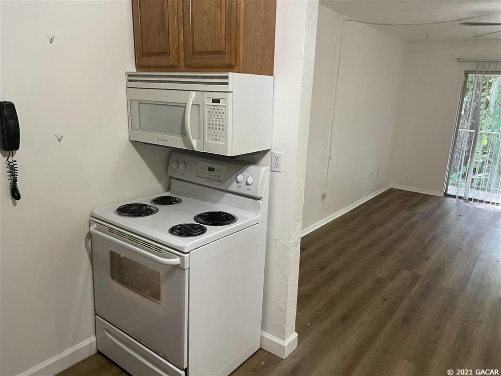 1015 SW 9TH STREET C-22