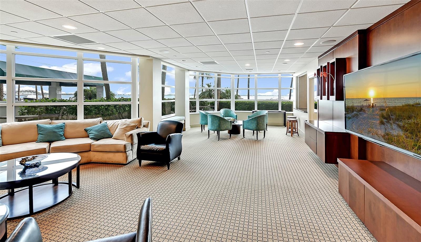 CONDO ON THE BAY - Residential Lease