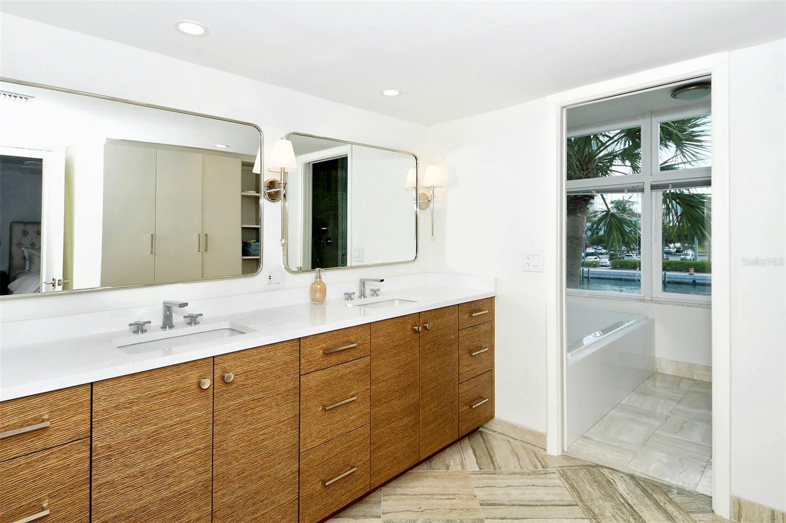 CONDO ON THE BAY - Residential Lease
