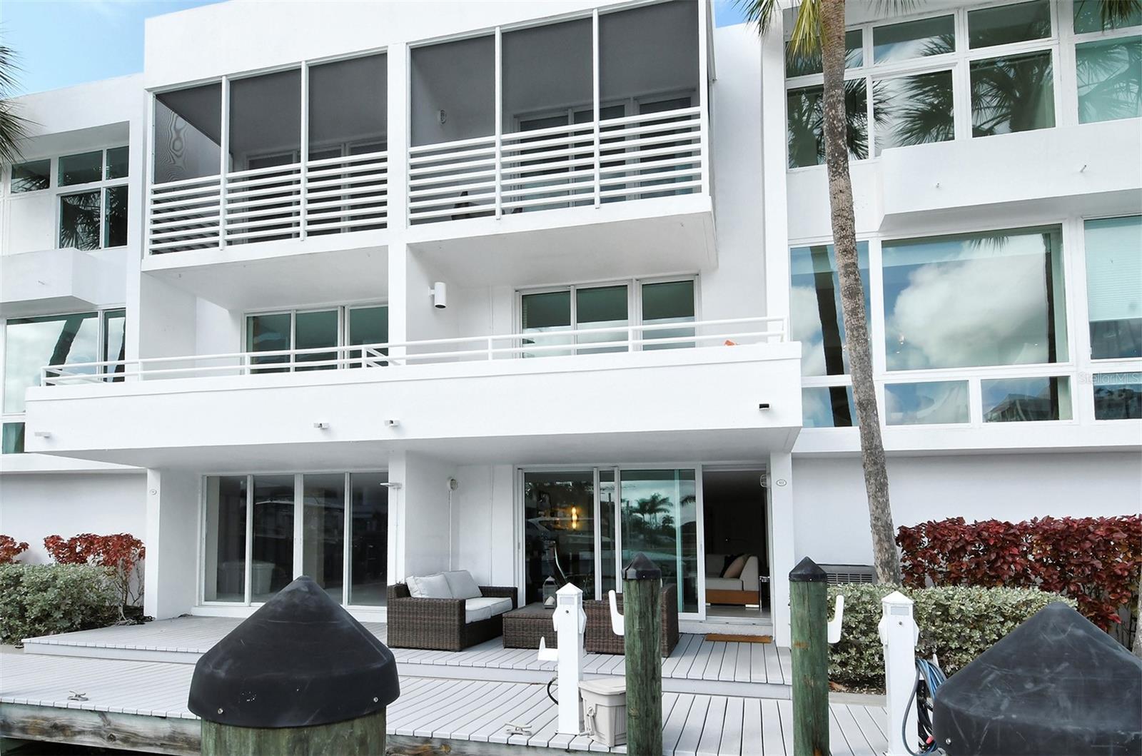 CONDO ON THE BAY - Residential Lease