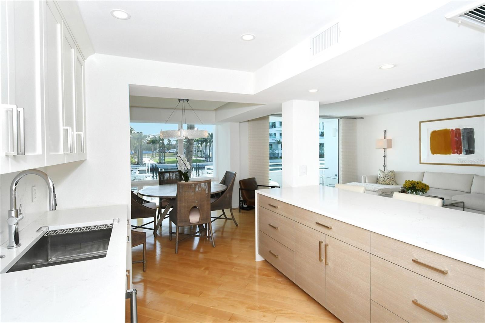 CONDO ON THE BAY - Residential Lease