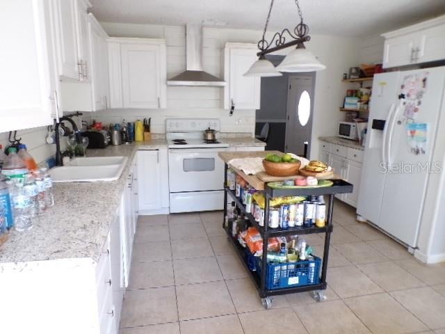 Photo of 5766 Forester Pine Court, Sarasota, FL 34243 (MLS # A4700144)