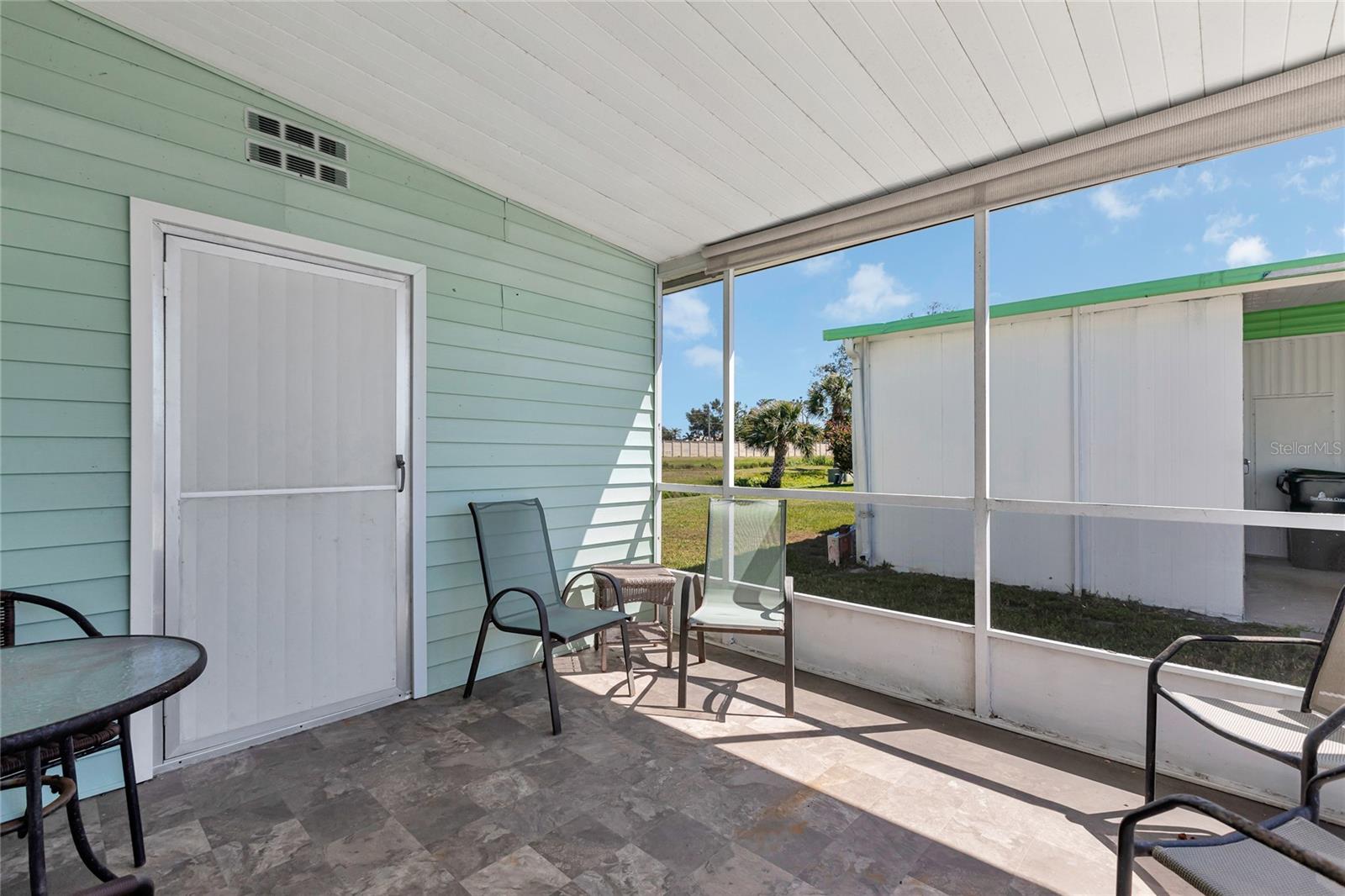 633 CERVINA DRIVE S