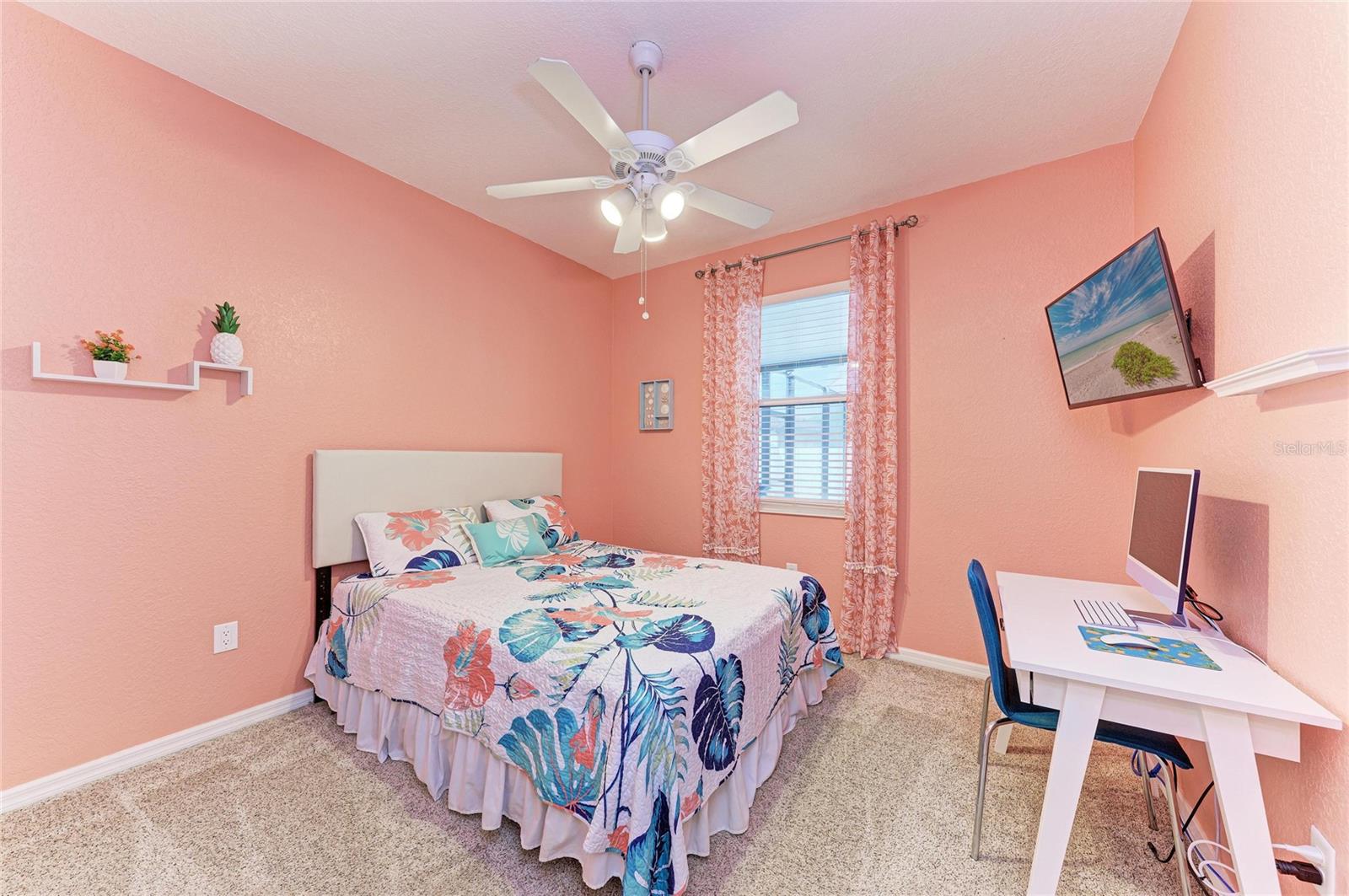 STERLING LAKE - Residential