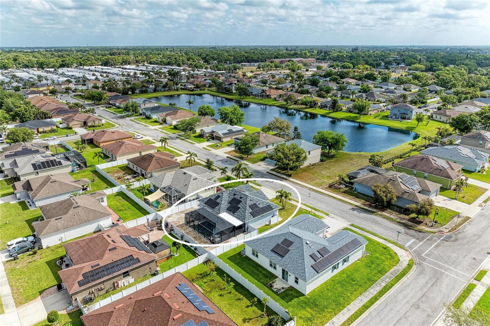 STERLING LAKE - Residential