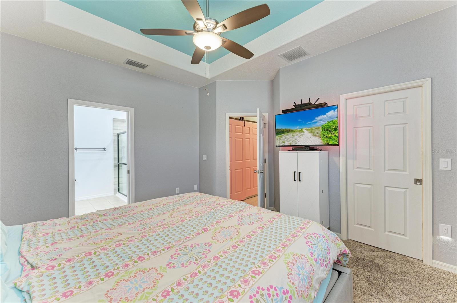 STERLING LAKE - Residential