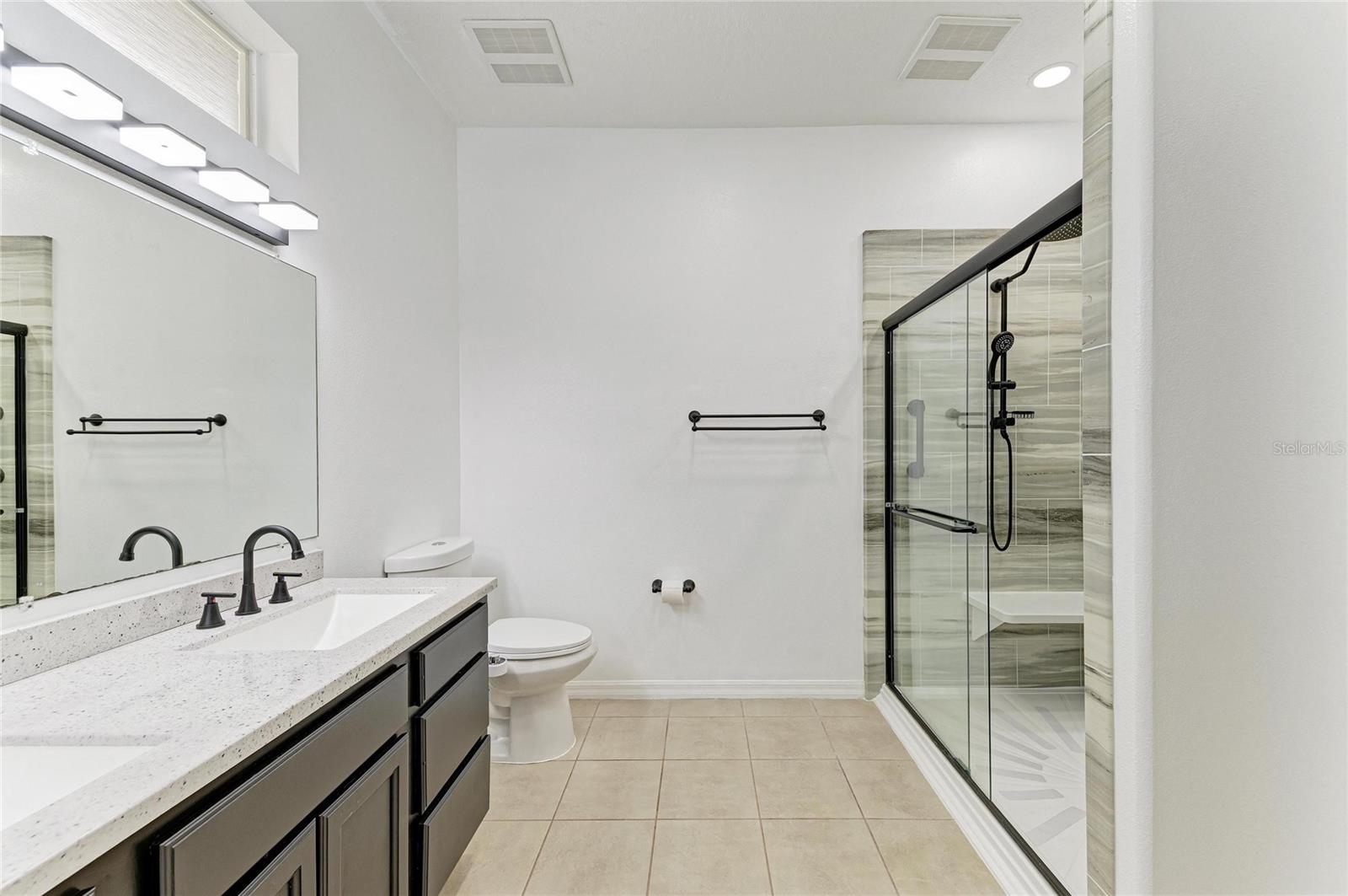 STERLING LAKE - Residential