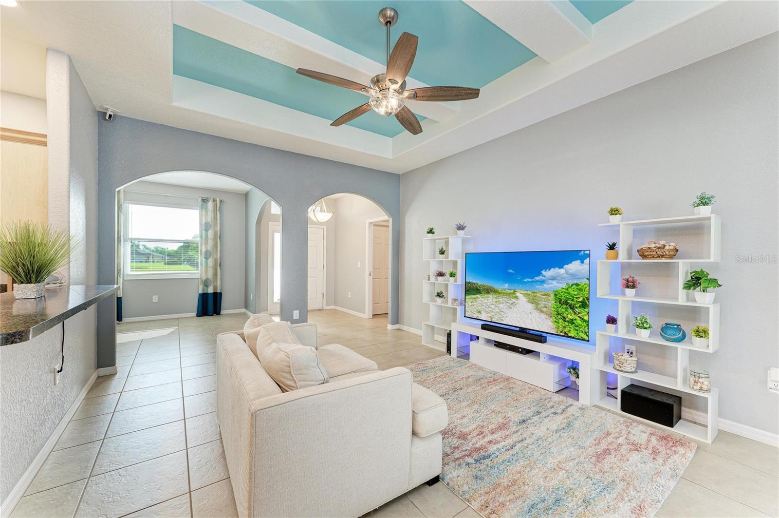 STERLING LAKE - Residential