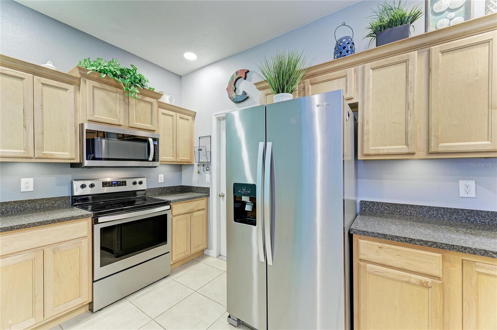 STERLING LAKE - Residential