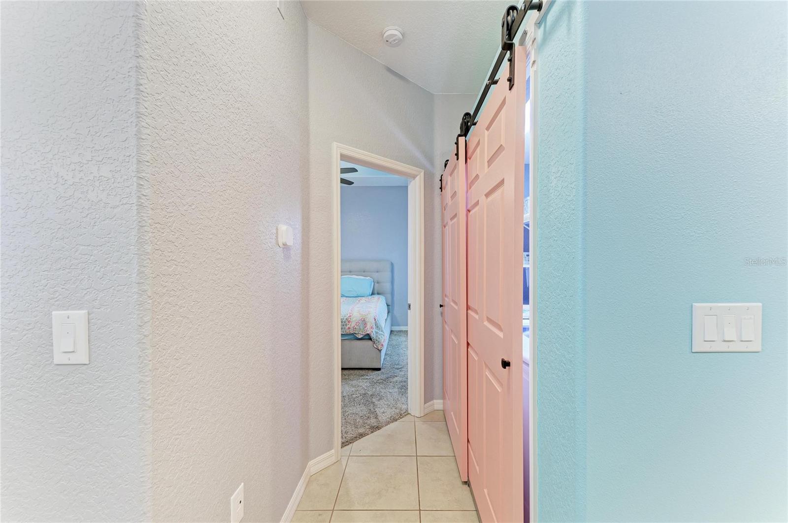 STERLING LAKE - Residential