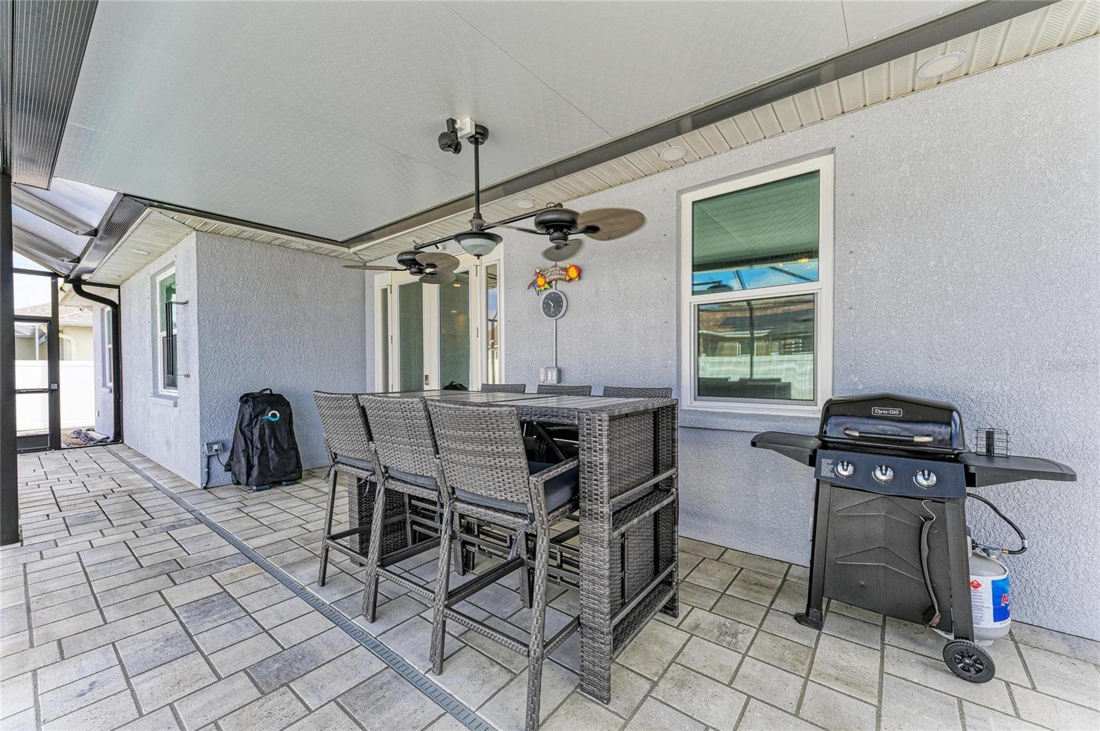 STERLING LAKE - Residential