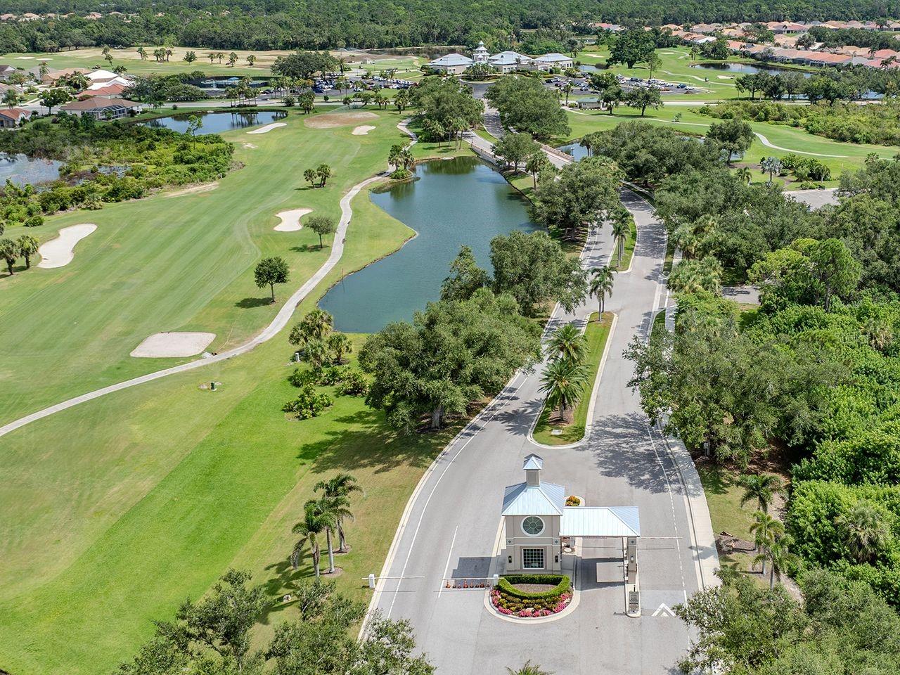 PELICAN POINTE GOLF & COUNTRY CLUB - Residential