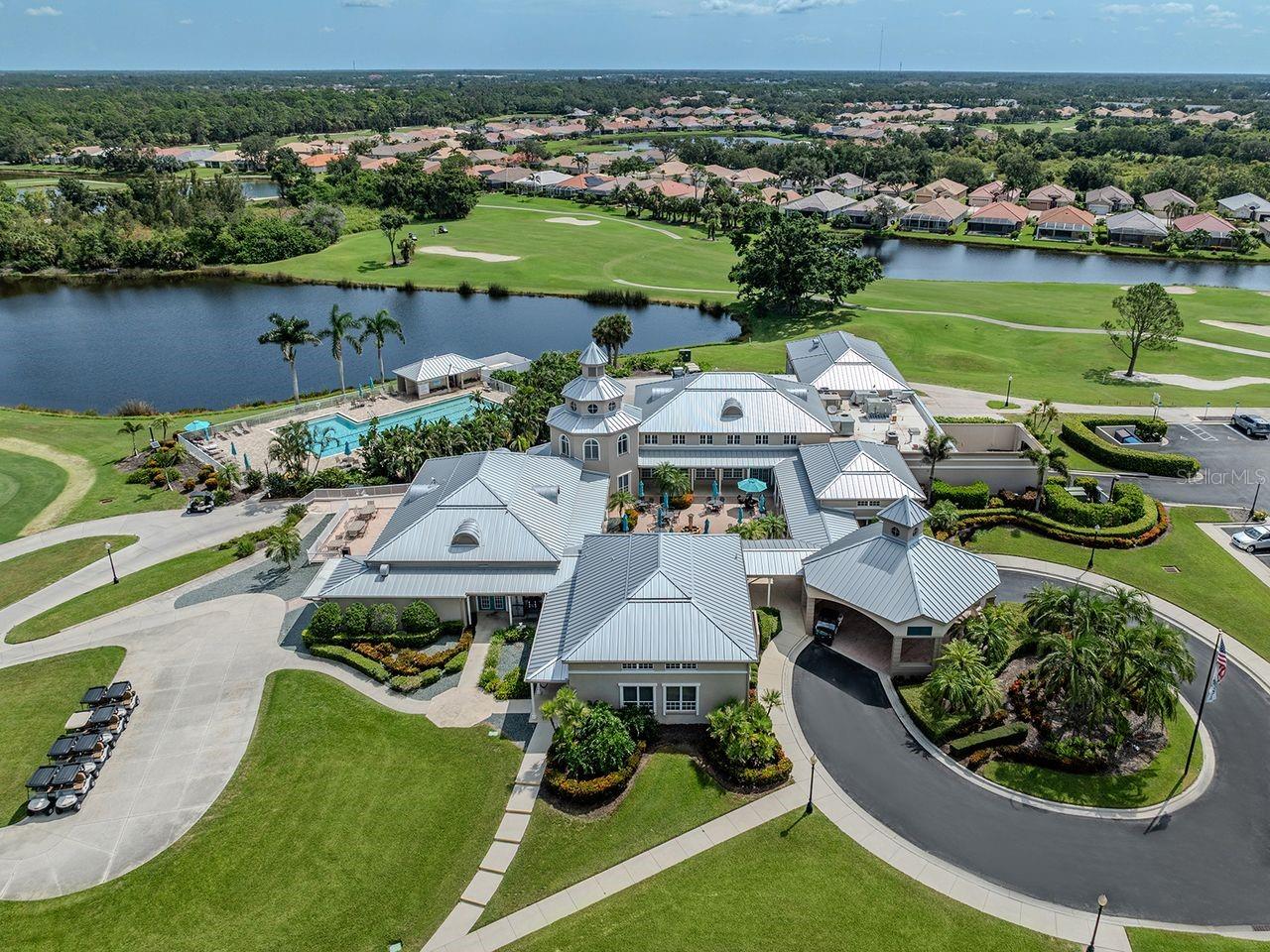 PELICAN POINTE GOLF & COUNTRY CLUB - Residential