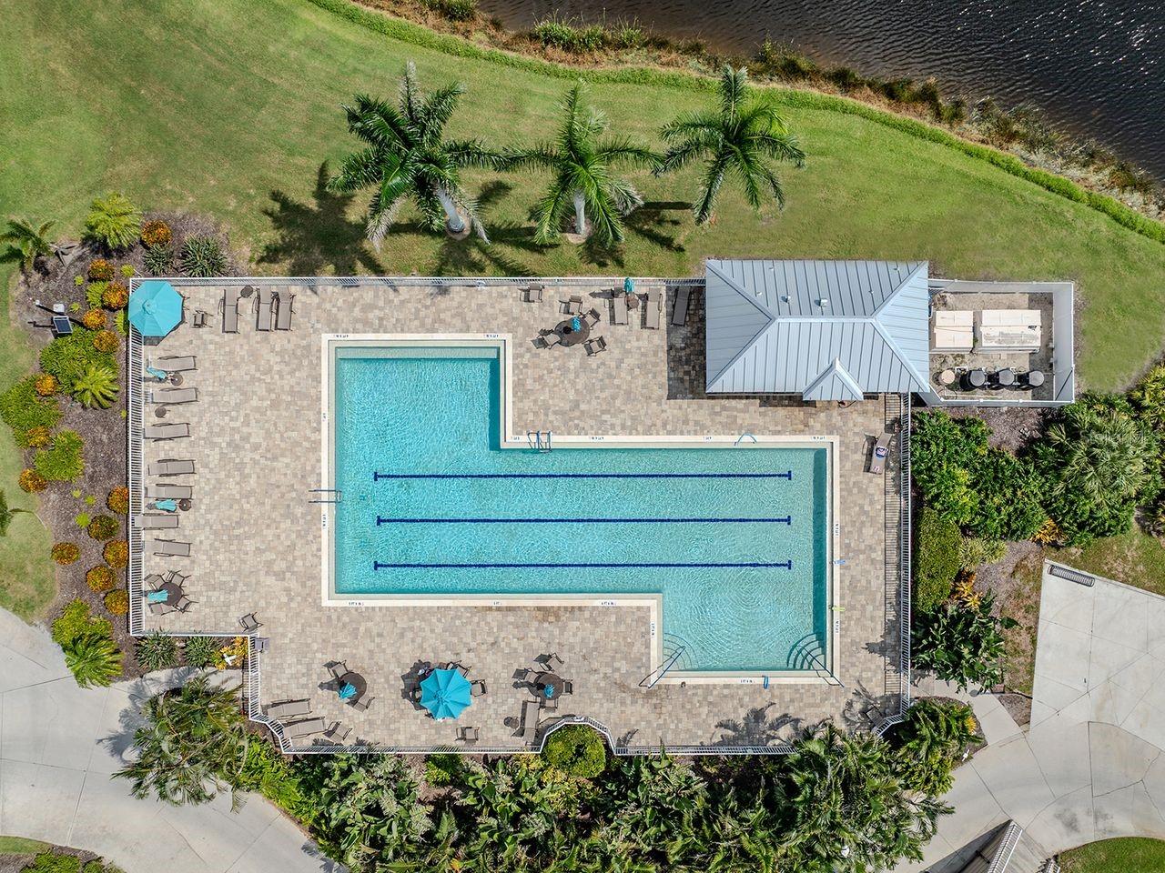PELICAN POINTE GOLF & COUNTRY CLUB - Residential