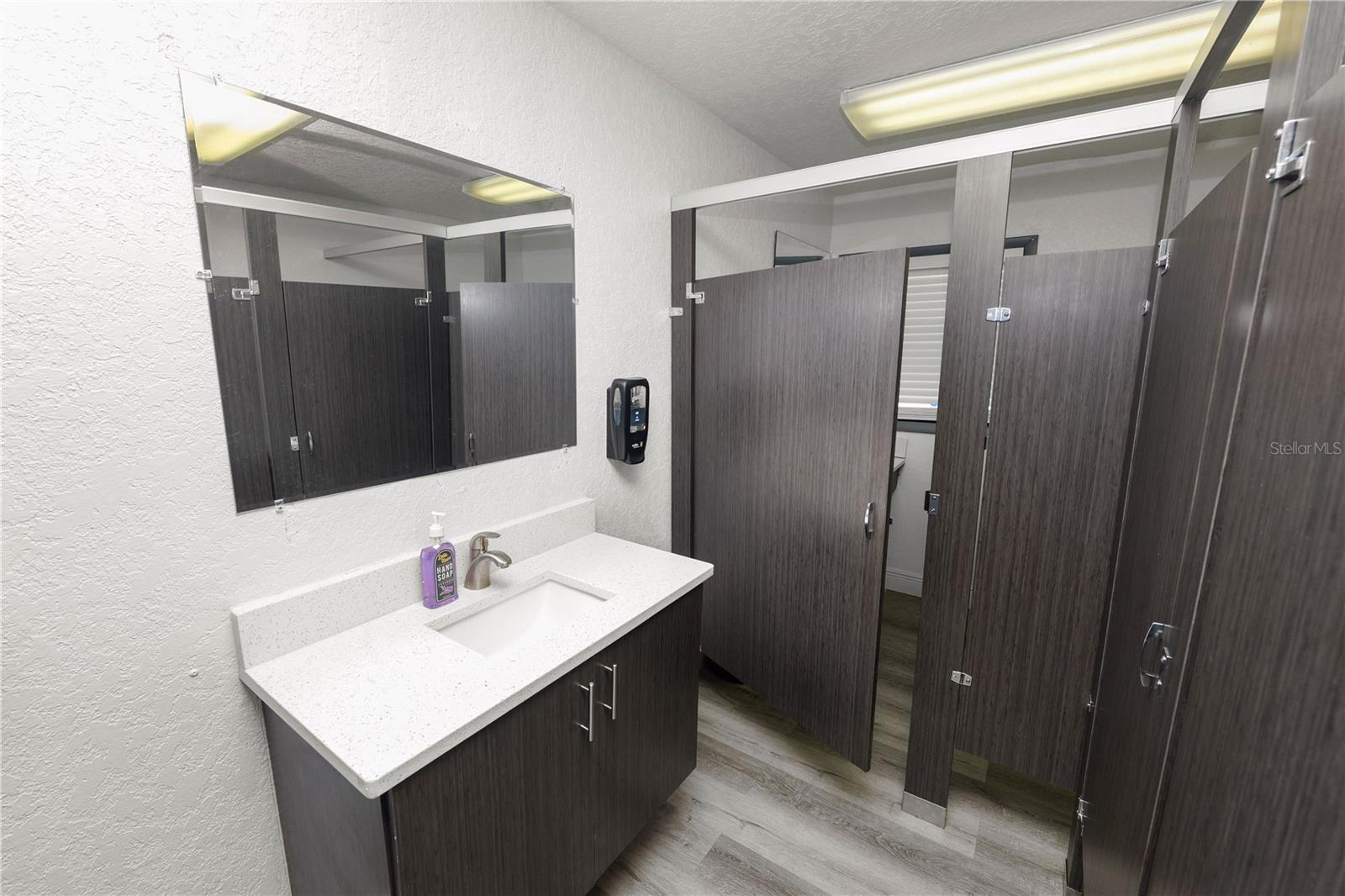 5701 MCDUFFIE AVENUE