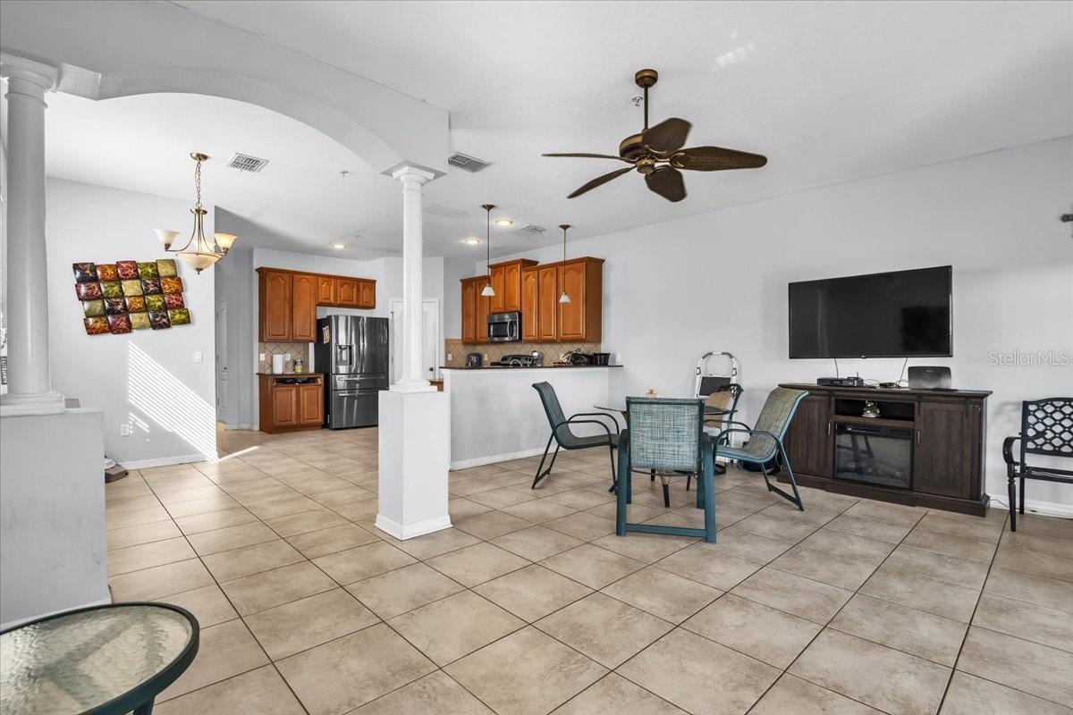 BRADFORD MANOR TWNHMS - Residential