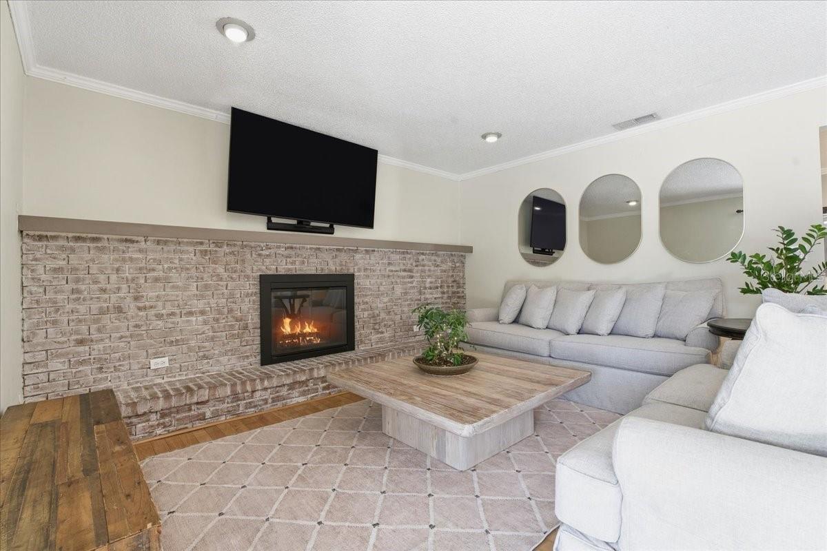 GEORGETOWNE - Residential