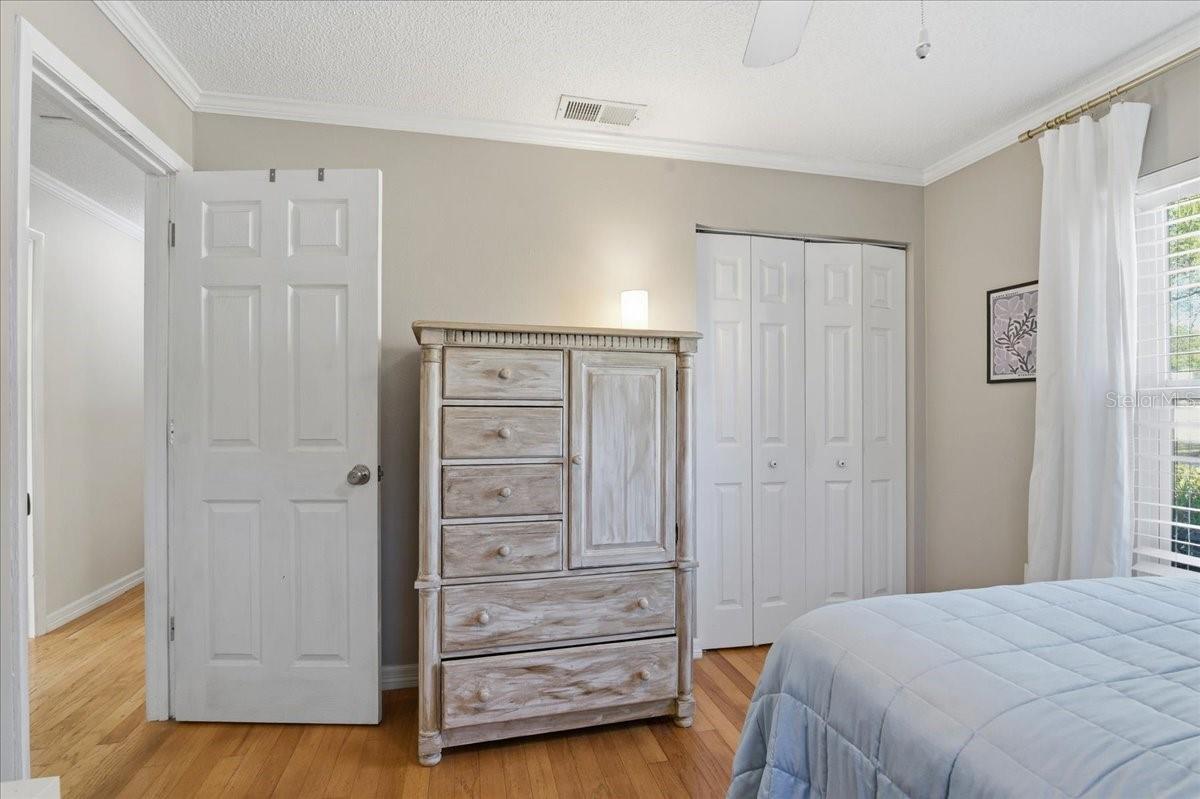 GEORGETOWNE - Residential