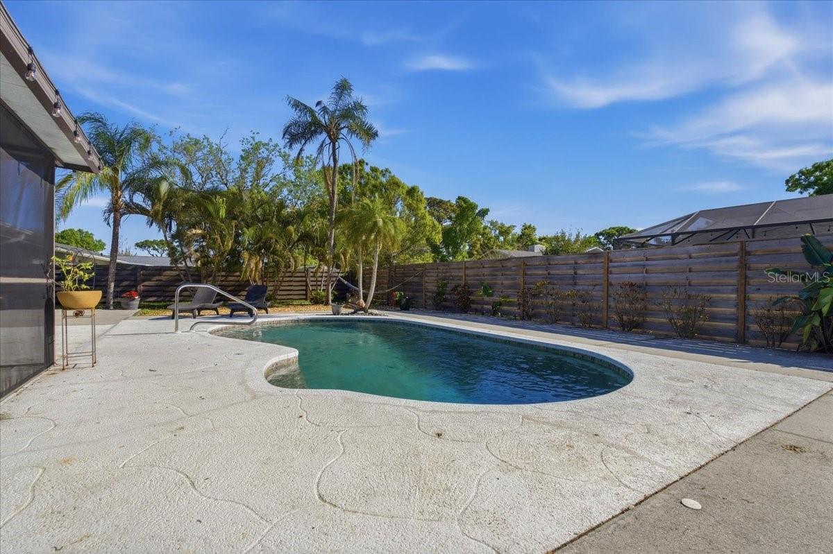 GEORGETOWNE - Residential