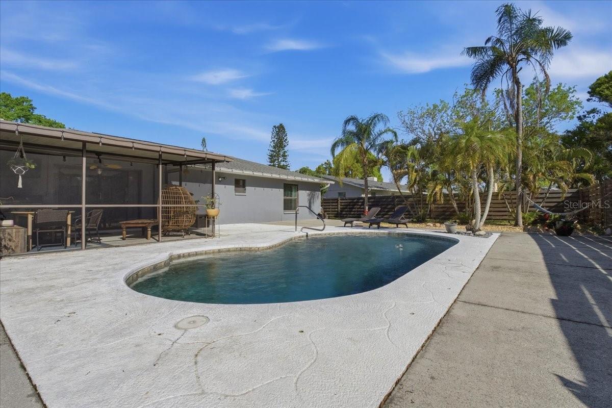 GEORGETOWNE - Residential