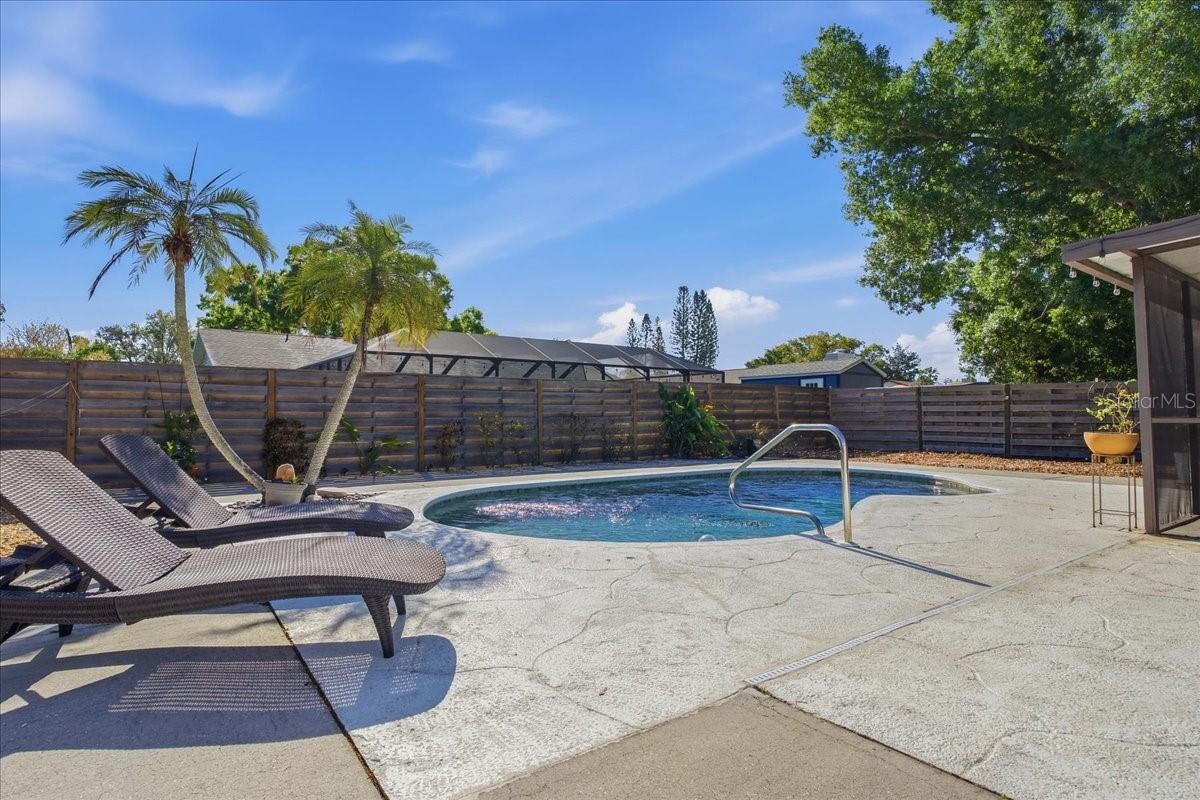 GEORGETOWNE - Residential