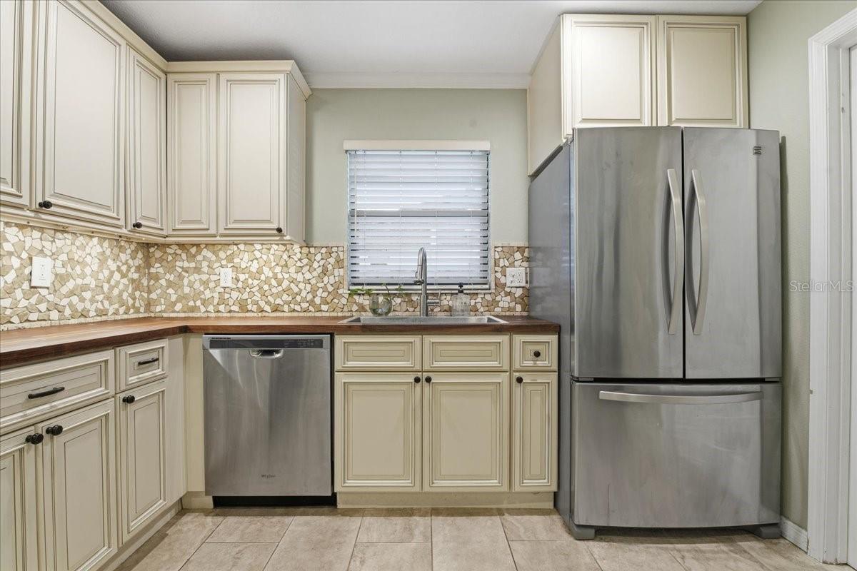 GEORGETOWNE - Residential