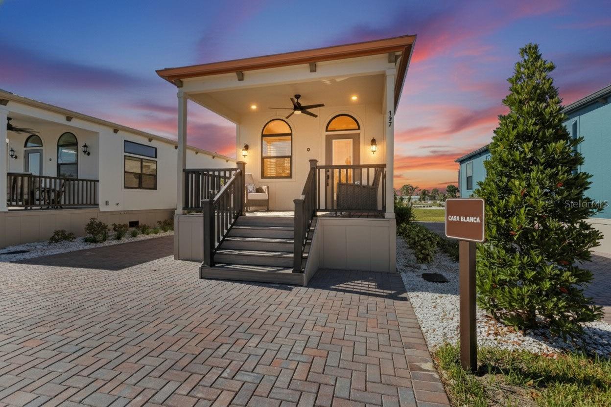 SOLANA COTTAGE RESORT - Residential