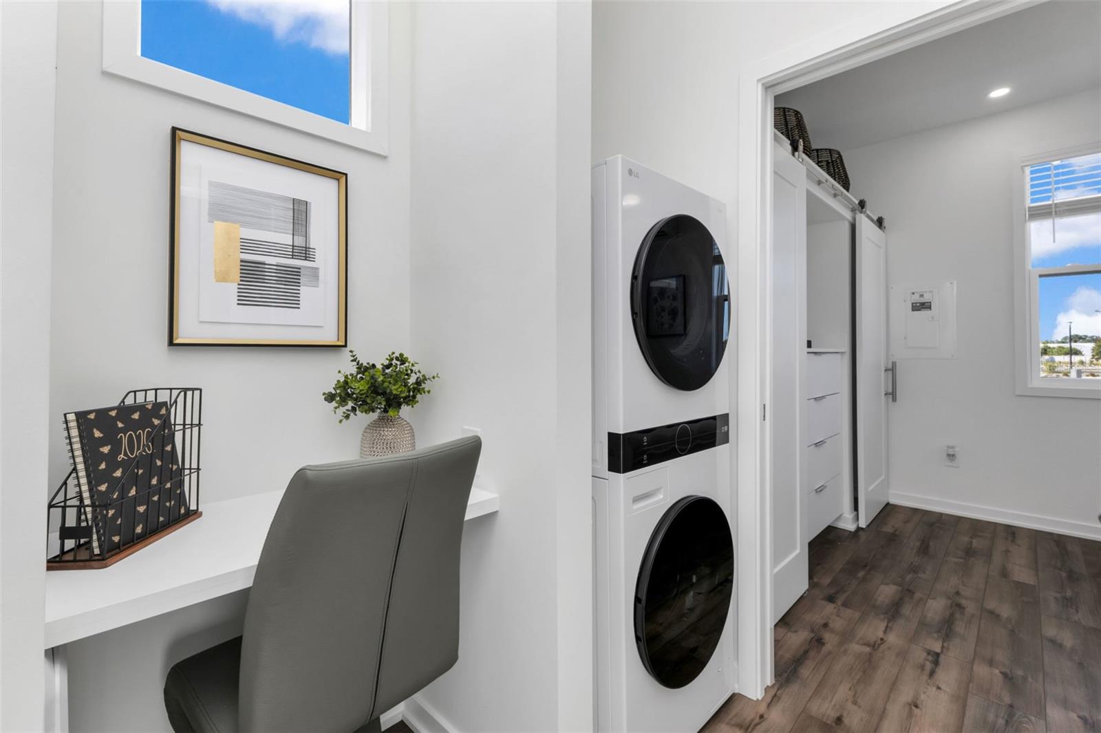 SOLANA COTTAGE RESORT - Residential