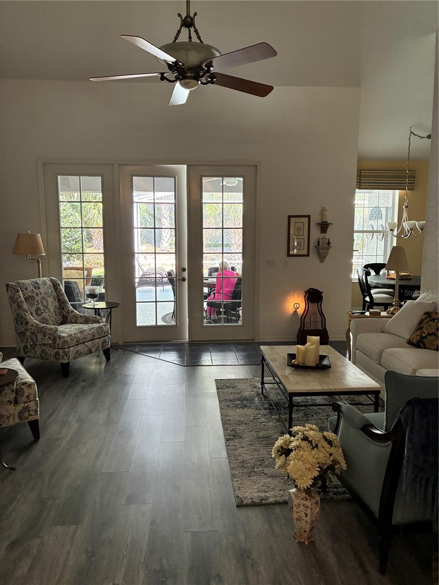 RAINBOW SPRINGS COUNTRY CLUB GRAND PARK - Residential