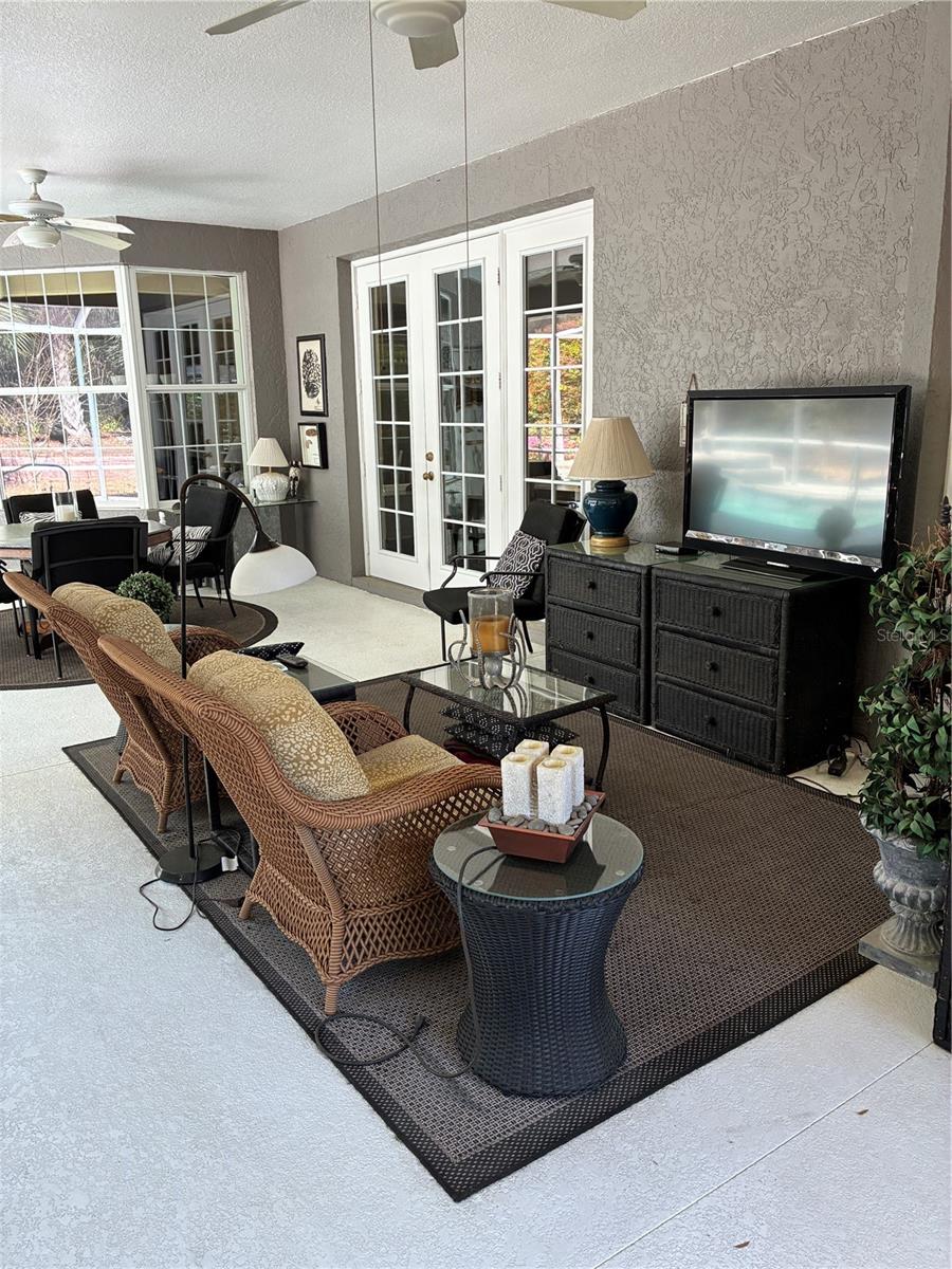 RAINBOW SPRINGS COUNTRY CLUB GRAND PARK - Residential