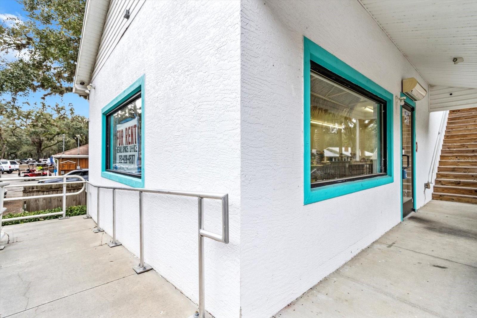 HOMOSASSA TOWN - Commercial Sale