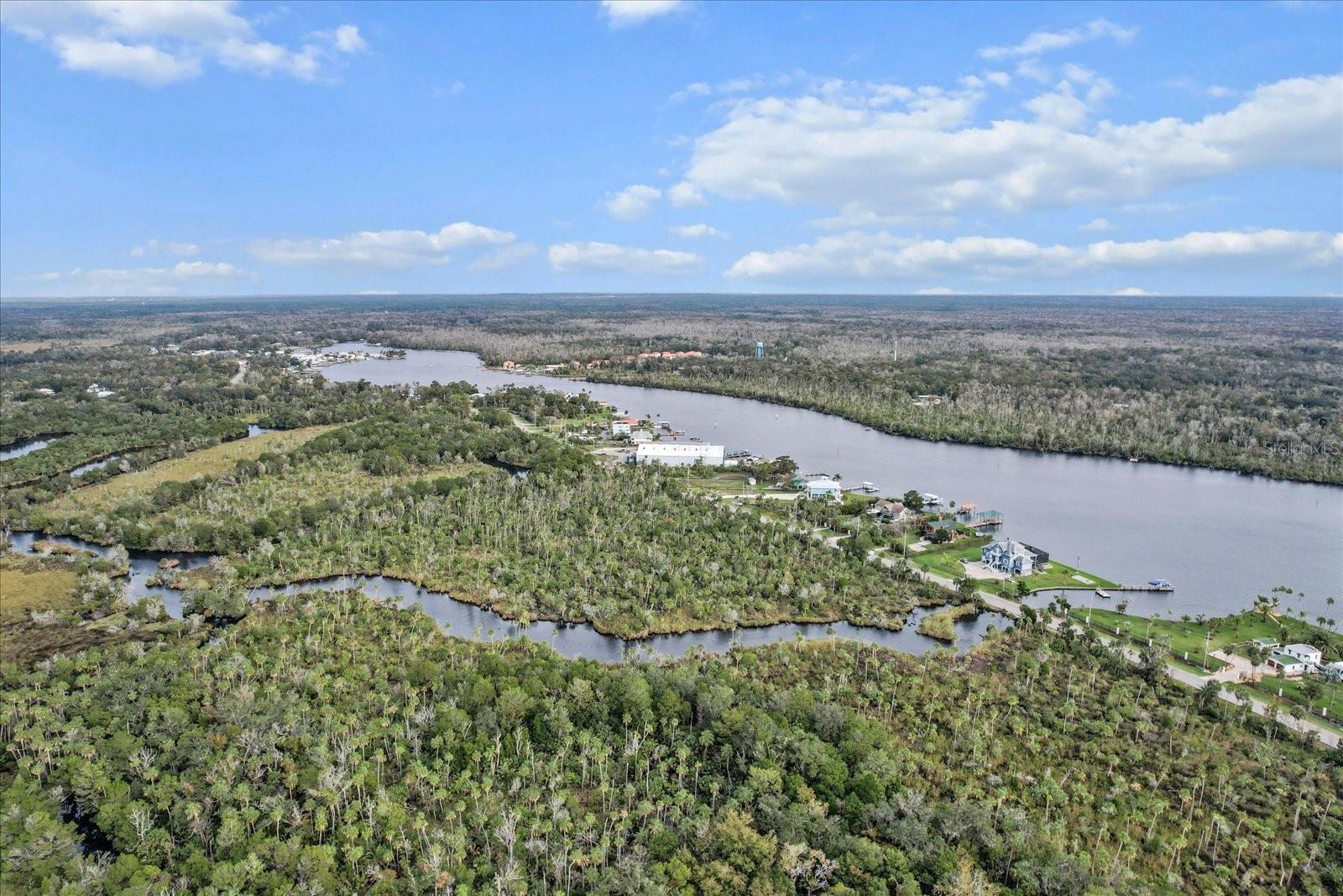 HOMOSASSA TOWN - Commercial Sale