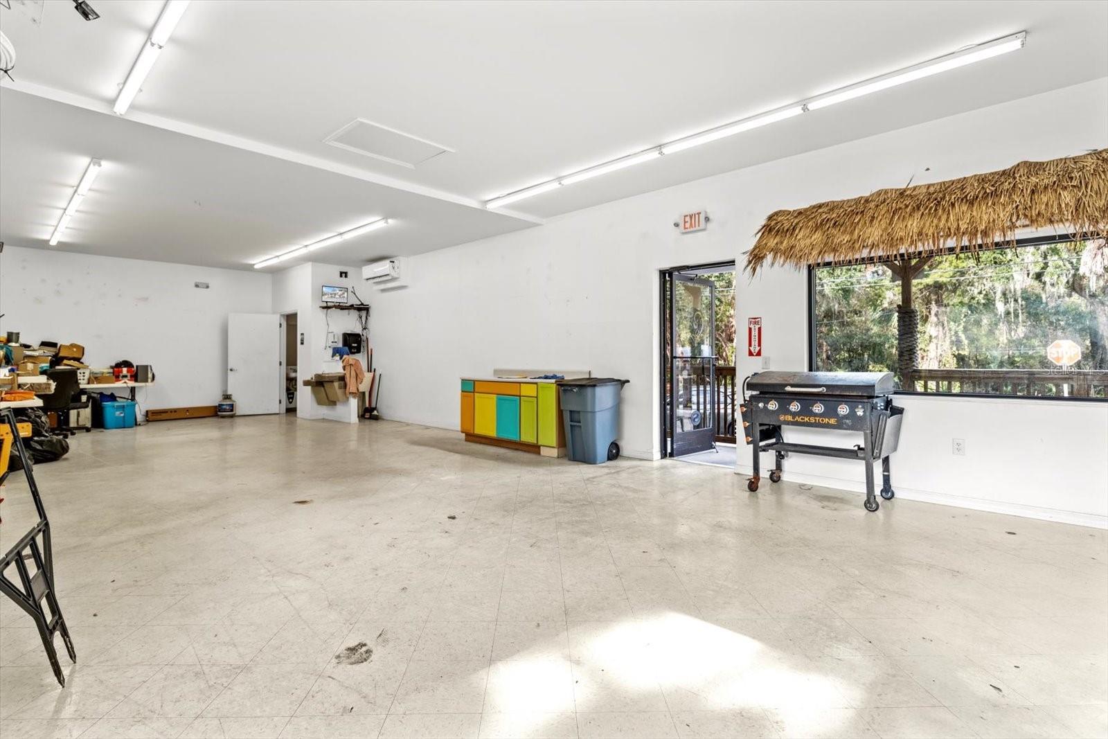 HOMOSASSA TOWN - Commercial Sale