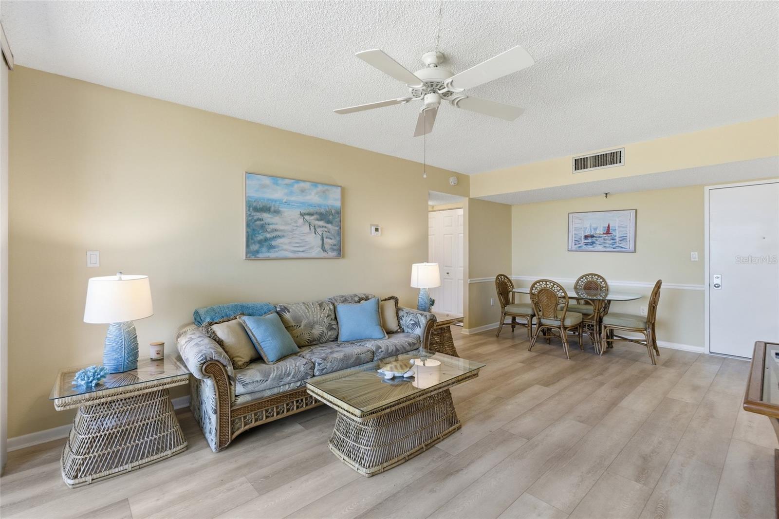 PROMENADES WEST - Residential