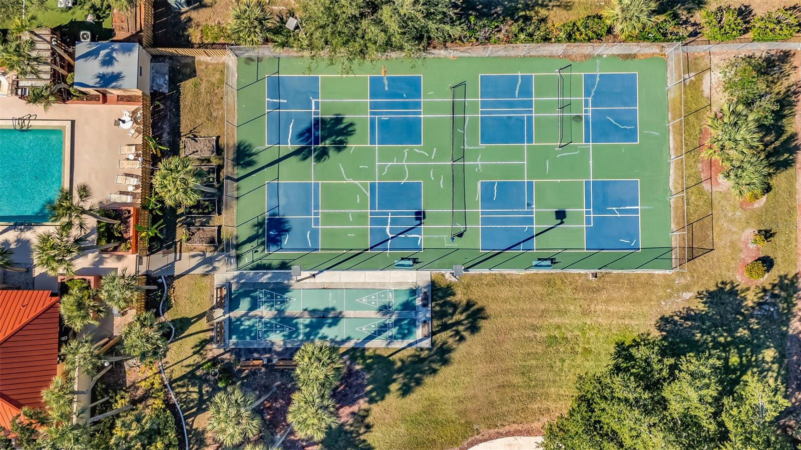 PROMENADES WEST - Residential