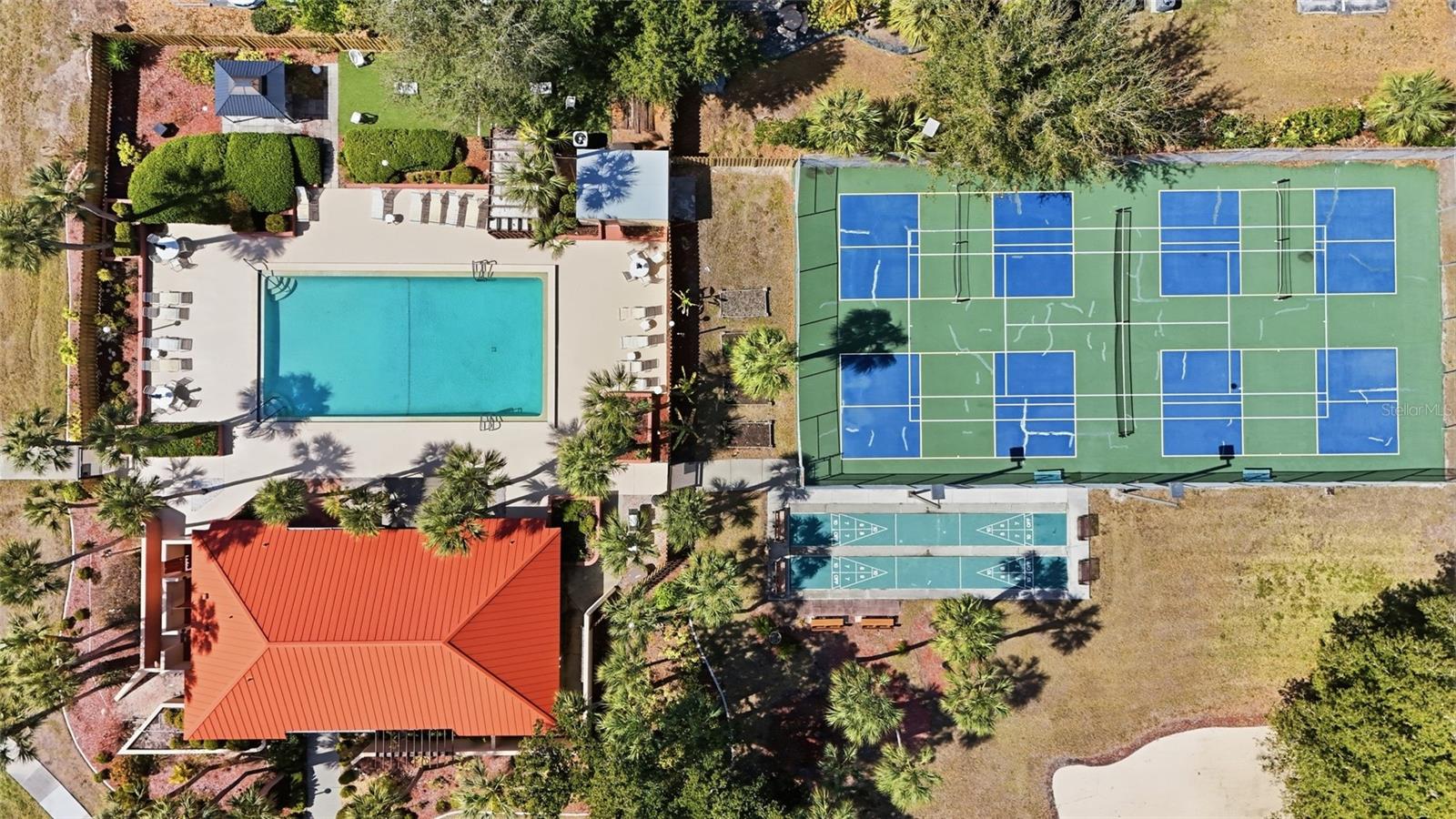 PROMENADES WEST - Residential