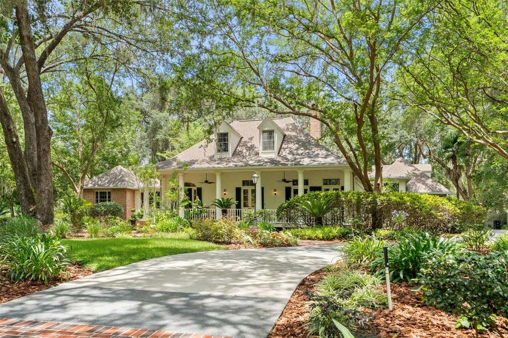 Photo of 9326 SW 53rd Lane, Gainesville, FL 32608 (MLS # GC541358)